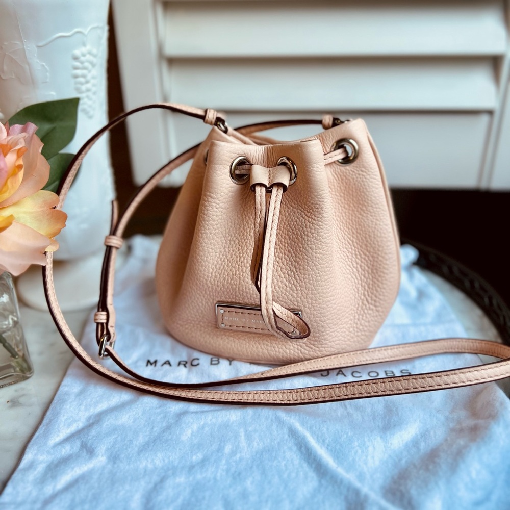 Marc Jacobs Too Hot To Handle Bucket Bag - Light Pink, Soft Leather